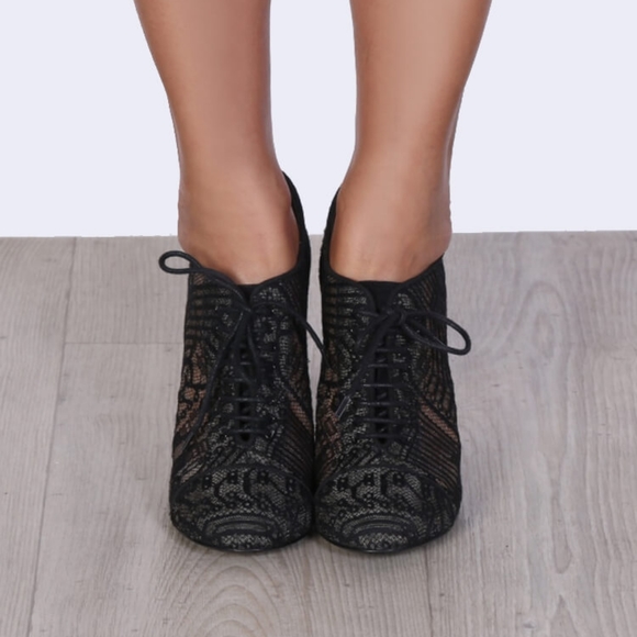 CHANEL Black Lace Up Mesh Pearl Heels Booties 39.5 - Picture 12 of 13